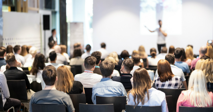 Firmenevents fördert die Bindung von Mitarbeitern, Kunden und Geschäftspartnern Firmenevents fördert die Bindung von Mitarbeitern, Kunden und Geschäftspartnern