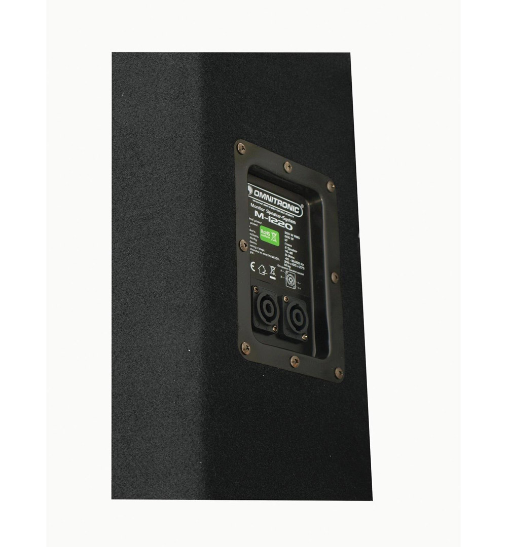 OMNITRONIC M-1220 Monitorbox 600WOMNITRONIC M-1220 Monitorbox 600W - live 03