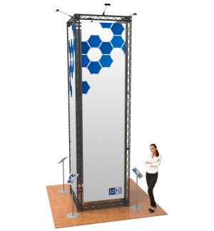 Messestand Traverse S8 Form - Live 01