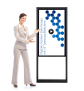 Digitale Outdoor Stele Design mit 55