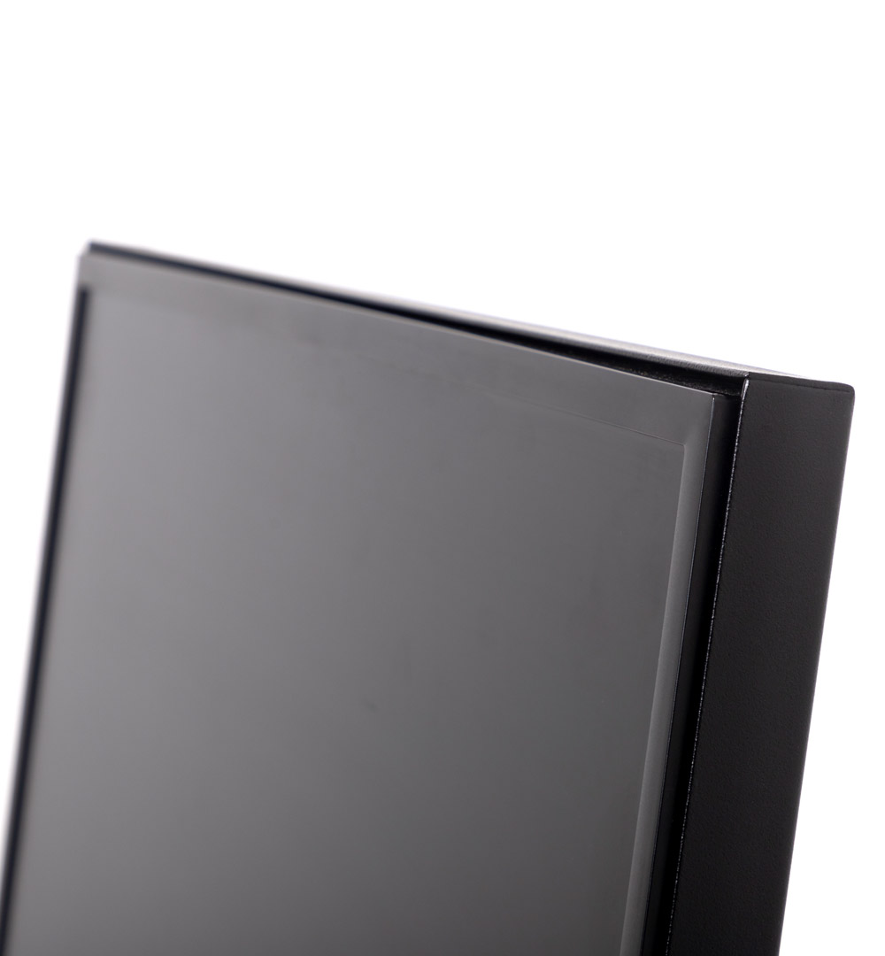 StreamLine Digitaler Kundenstopper mit 43" Samsung-Bildschirm Schwarz - Rahmen im Detail