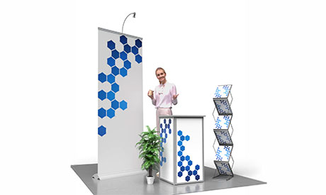 Mobiler Infostand mit Roll-Up und individuell bedruckten Präsentationselementen