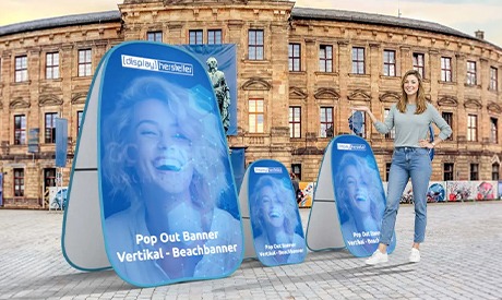 Bedrucktes Outdoor Bannerdisplay für eine Werbeaktion im Außenbereich
